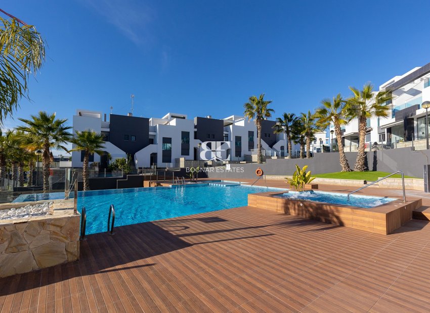 Herverkoop - apartment -
Punta Prima