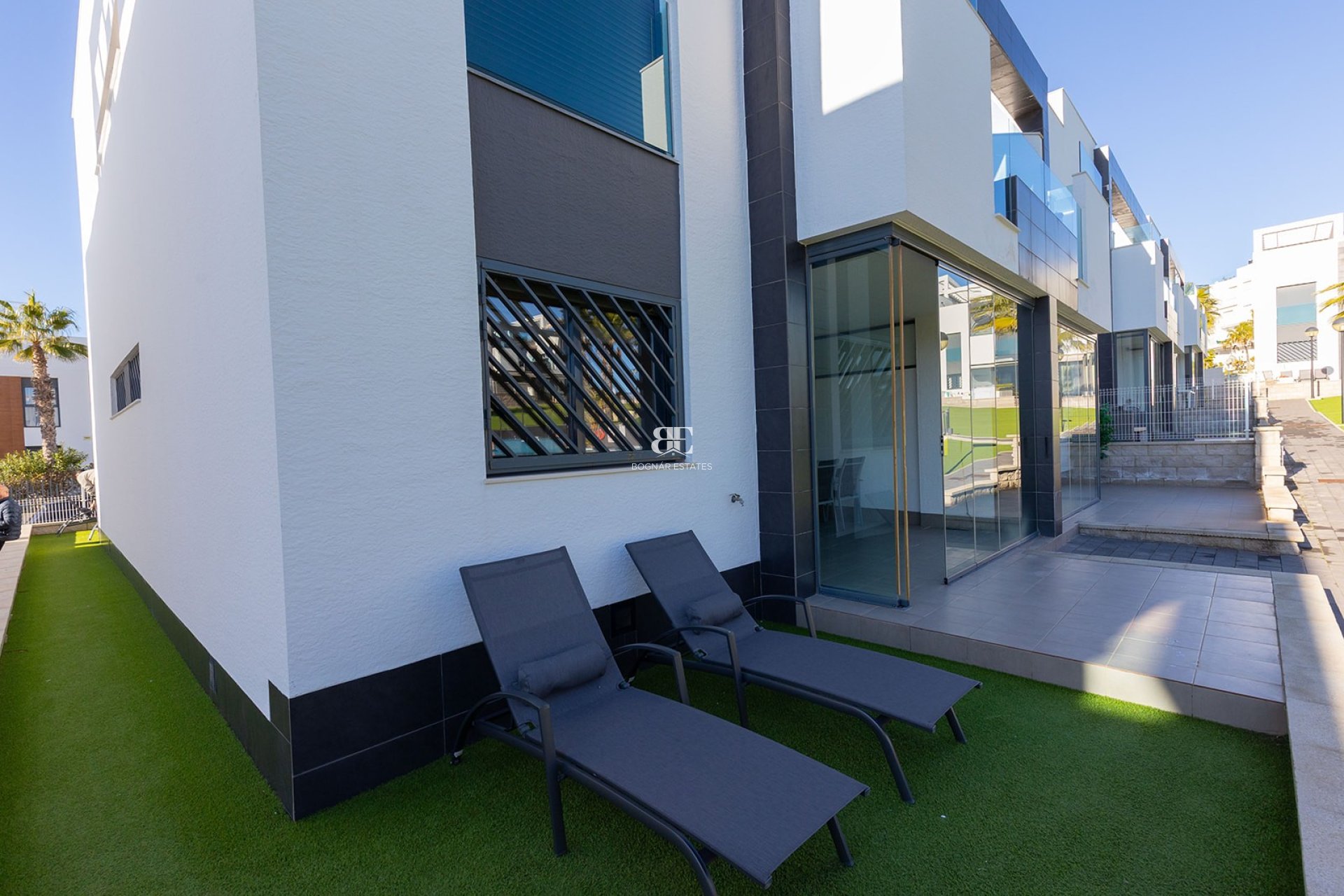 Herverkoop - apartment -
Punta Prima