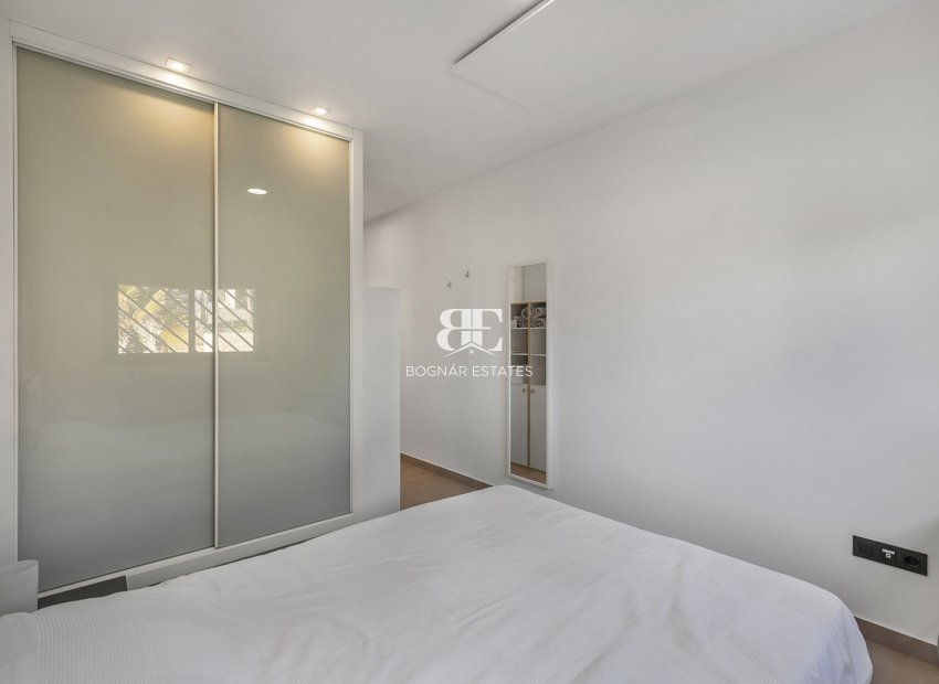 Herverkoop - apartment -
Punta Prima