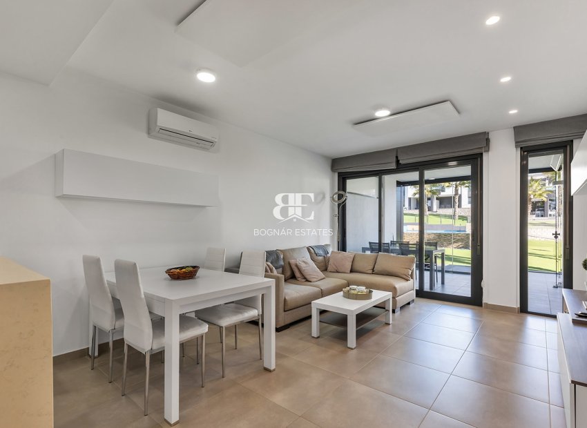 Herverkoop - apartment -
Punta Prima