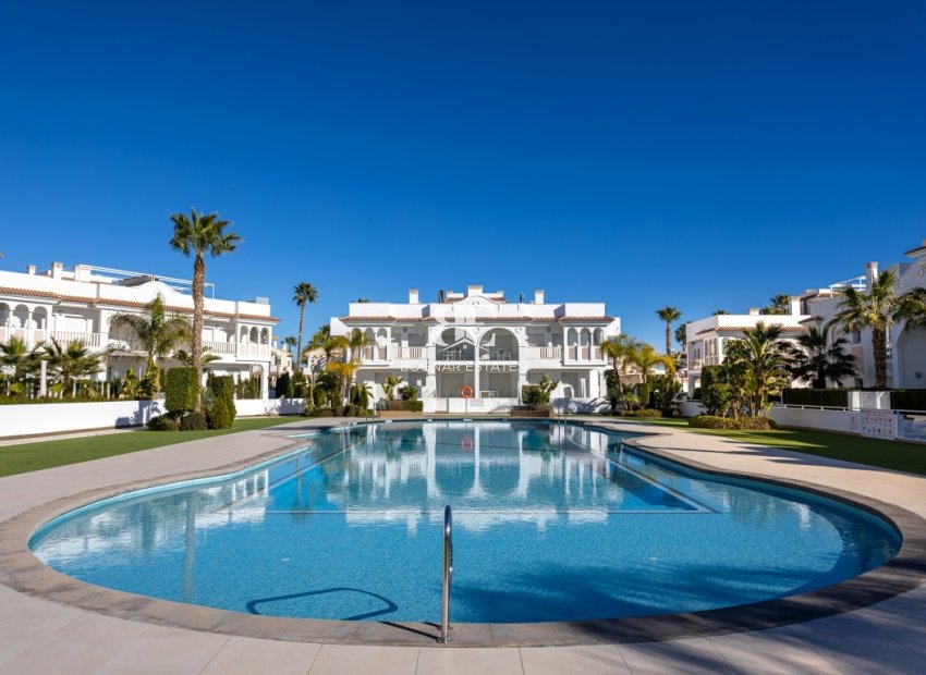 Herverkoop - apartment -
Rojales - Ciudad Quesada