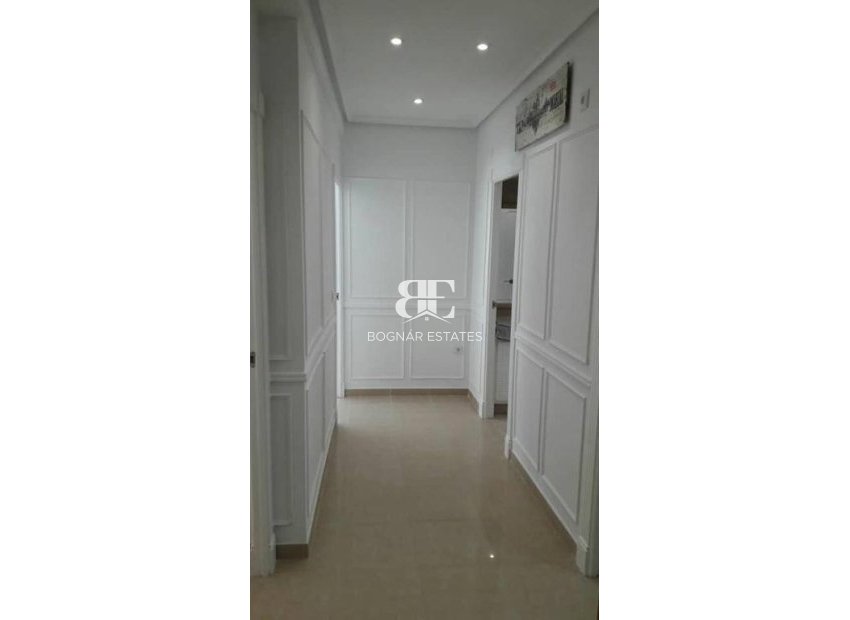 Herverkoop - apartment -
Santa Pola - Center