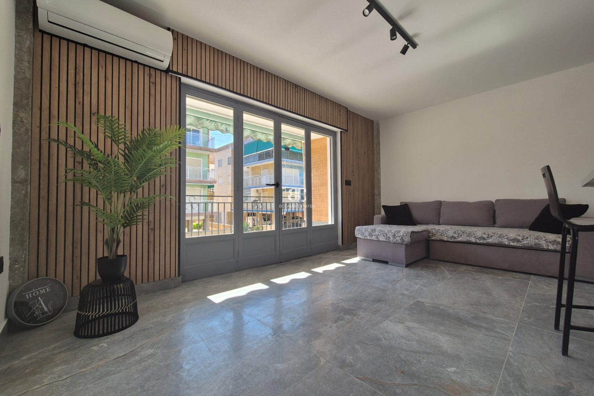 Herverkoop - apartment -
Santa Pola - Gran Playa