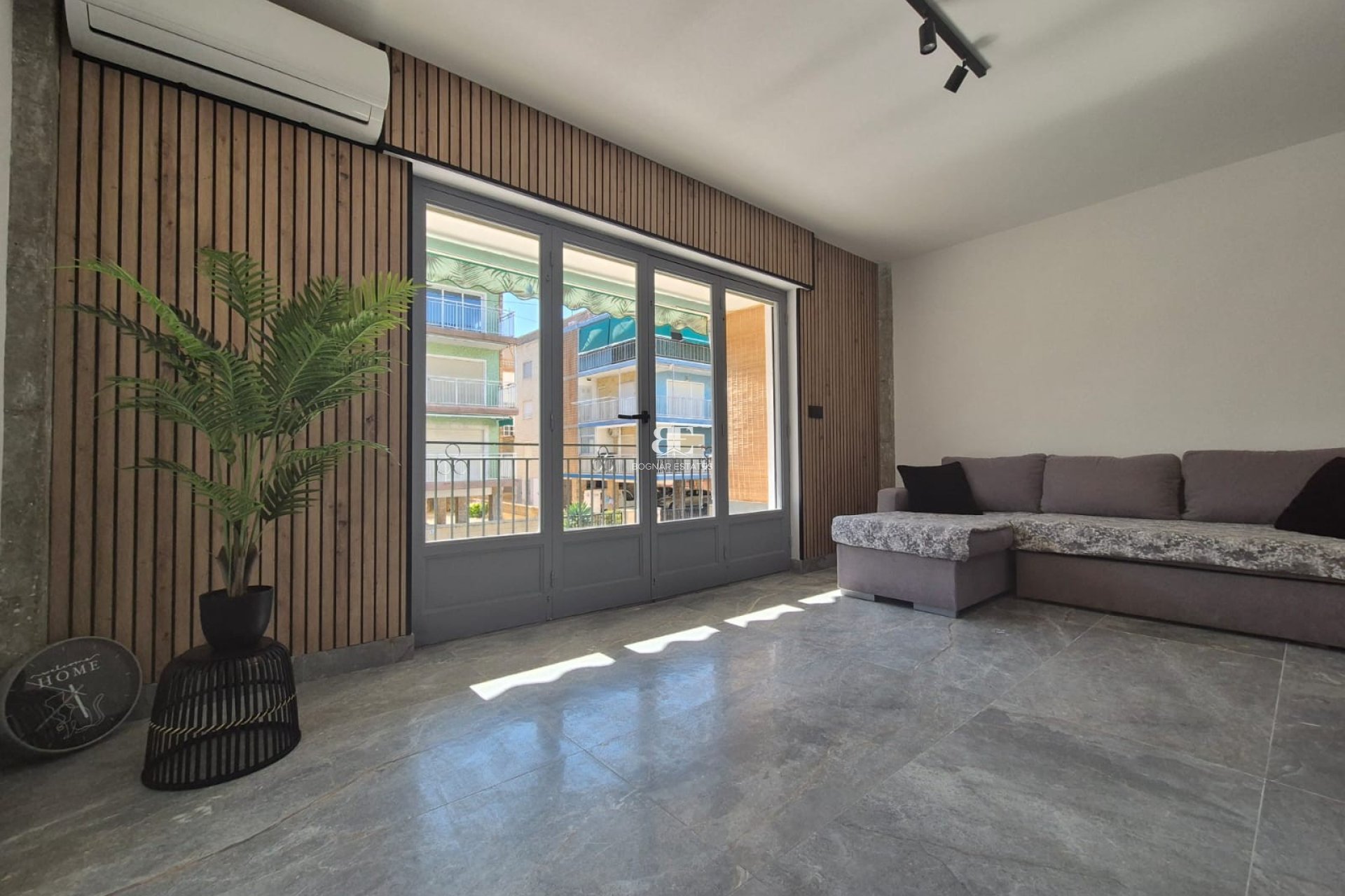 Herverkoop - apartment -
Santa Pola - Gran Playa