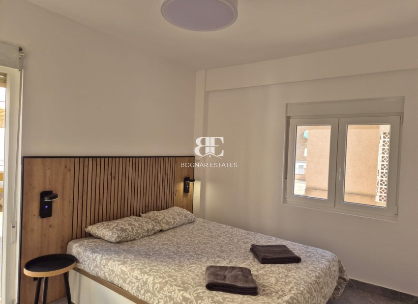 Herverkoop - apartment -
Santa Pola - Gran Playa