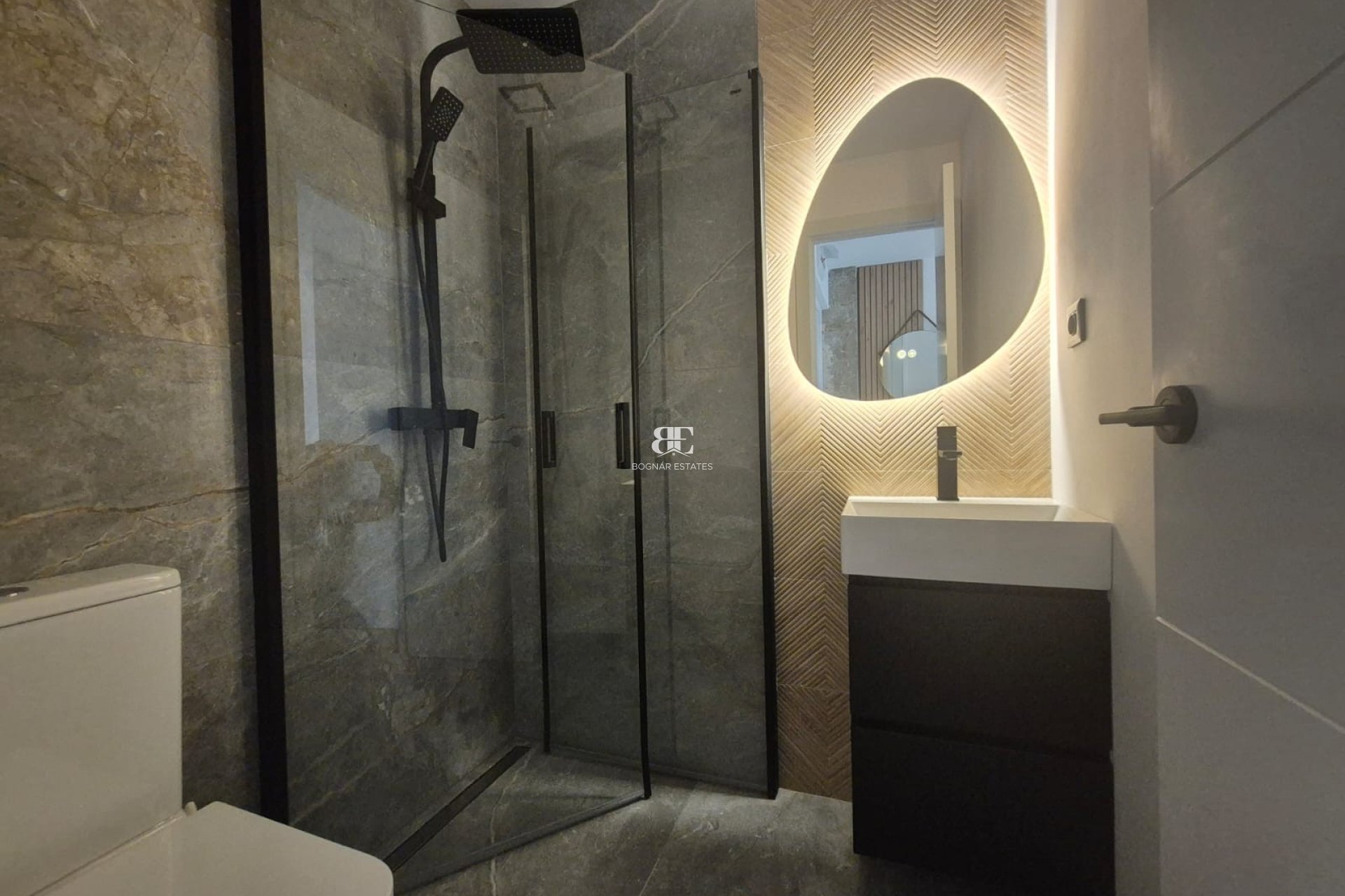 Herverkoop - apartment -
Santa Pola - Gran Playa