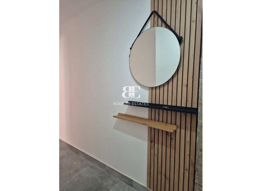Herverkoop - apartment -
Santa Pola - Gran Playa