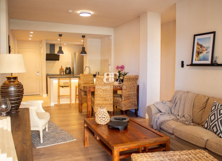 Herverkoop - apartment -
Santa Pola - Playa del Este