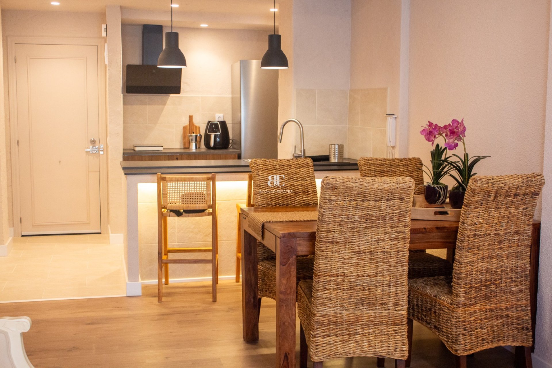 Herverkoop - apartment -
Santa Pola - Playa del Este