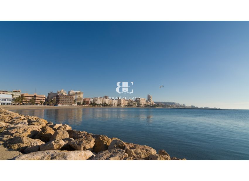 Herverkoop - apartment -
Santa Pola - Playa del Este