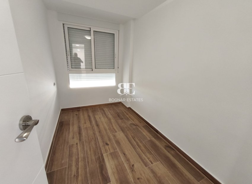 Herverkoop - apartment -
Santa Pola - Puerto