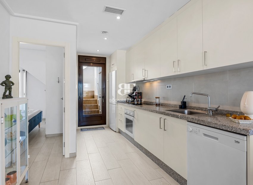 Herverkoop - apartment -
Torre de la Horadada (Alicante) - Spain