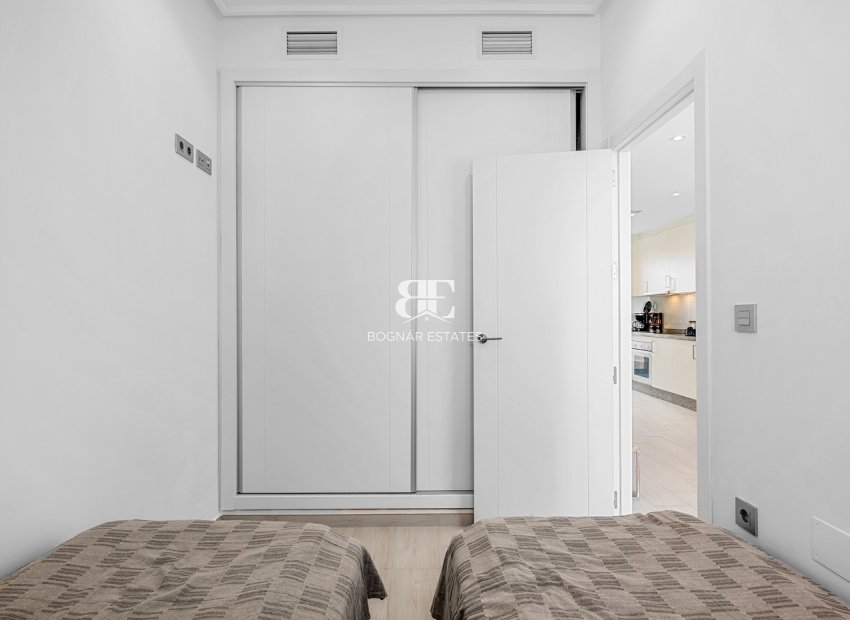 Herverkoop - apartment -
Torre de la Horadada (Alicante) - Spain