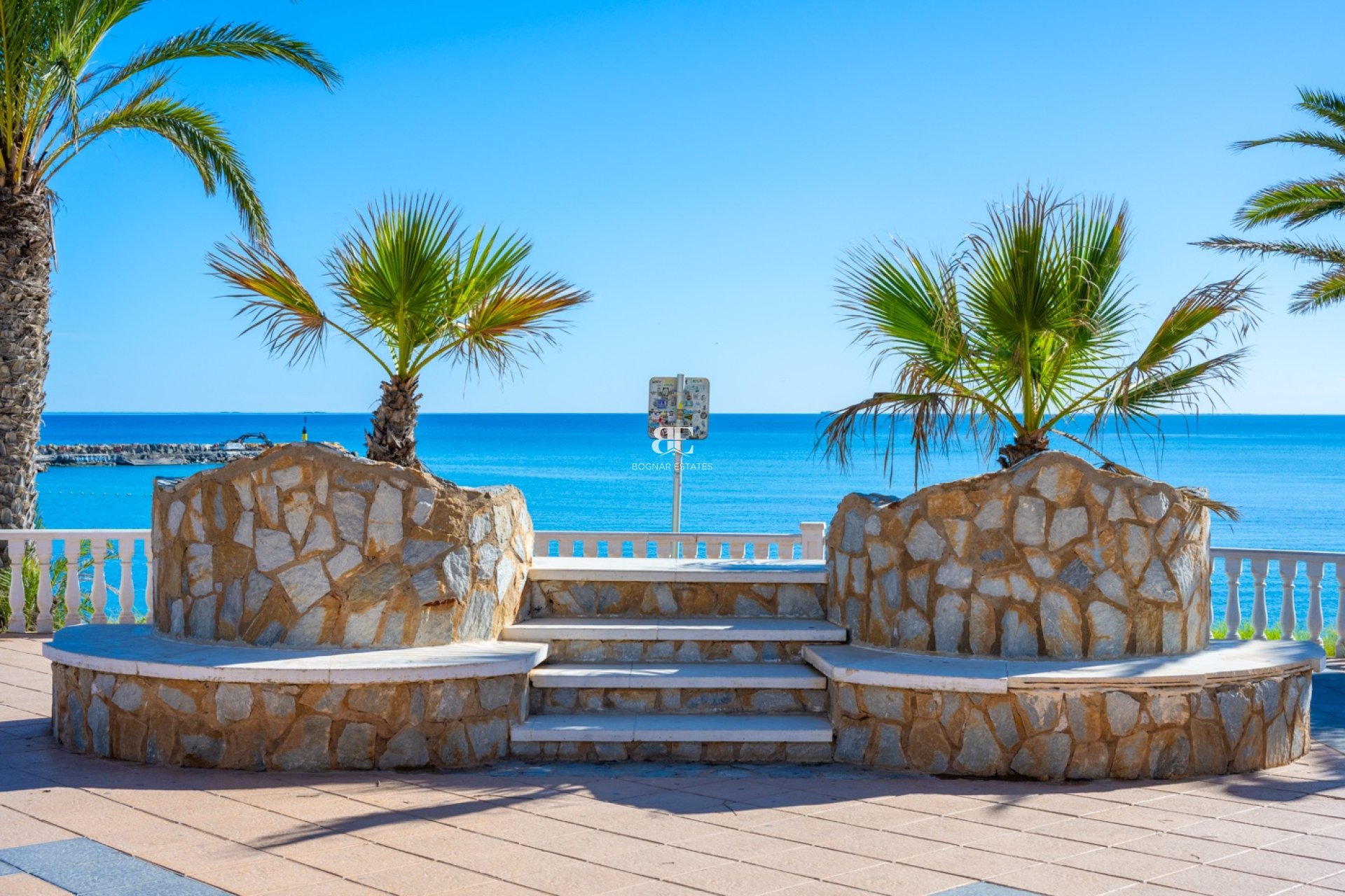 Herverkoop - apartment -
Torre de la Horadada (Alicante) - Spain