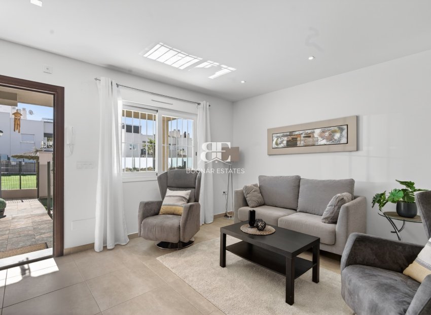 Herverkoop - apartment -
Torrevieja - Aguas Nuevas