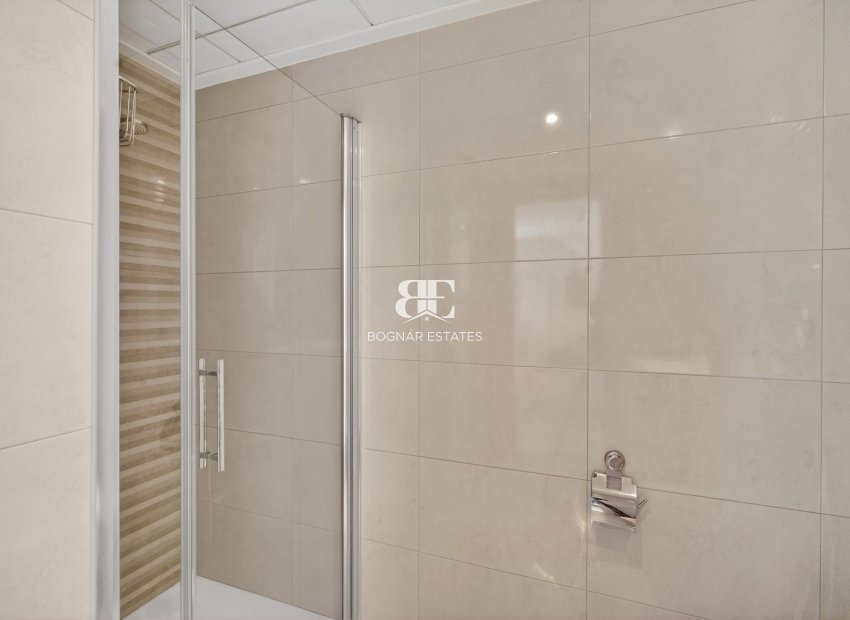 Herverkoop - apartment -
Torrevieja - Aguas Nuevas