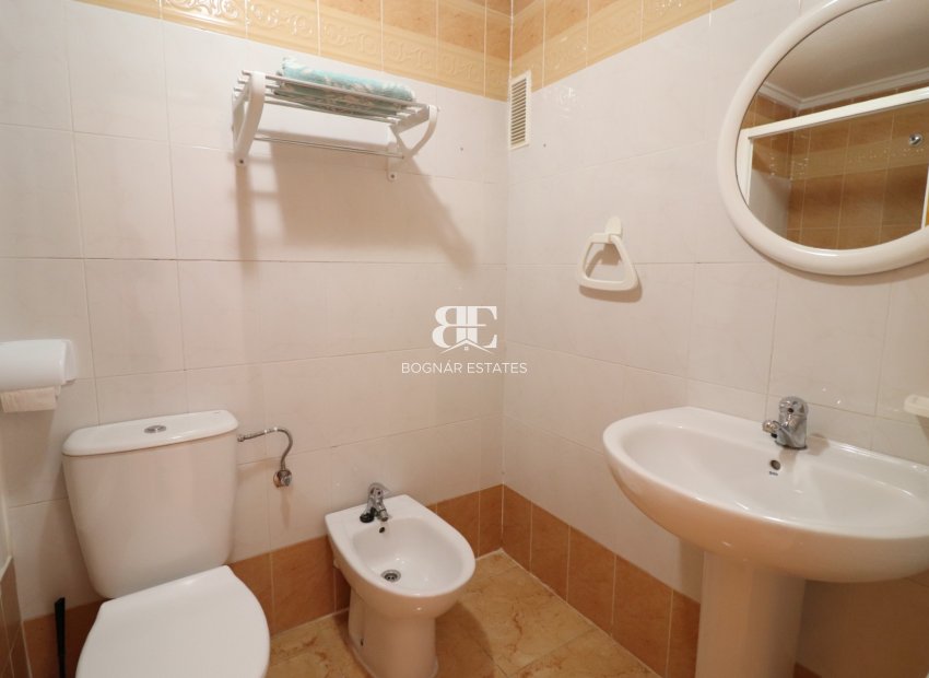 Herverkoop - apartment -
Torrevieja - Altos del Limonar