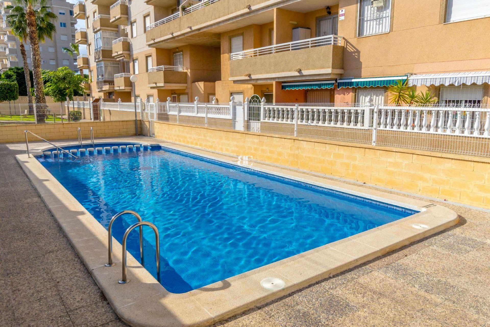 Herverkoop - apartment -
Torrevieja - Center