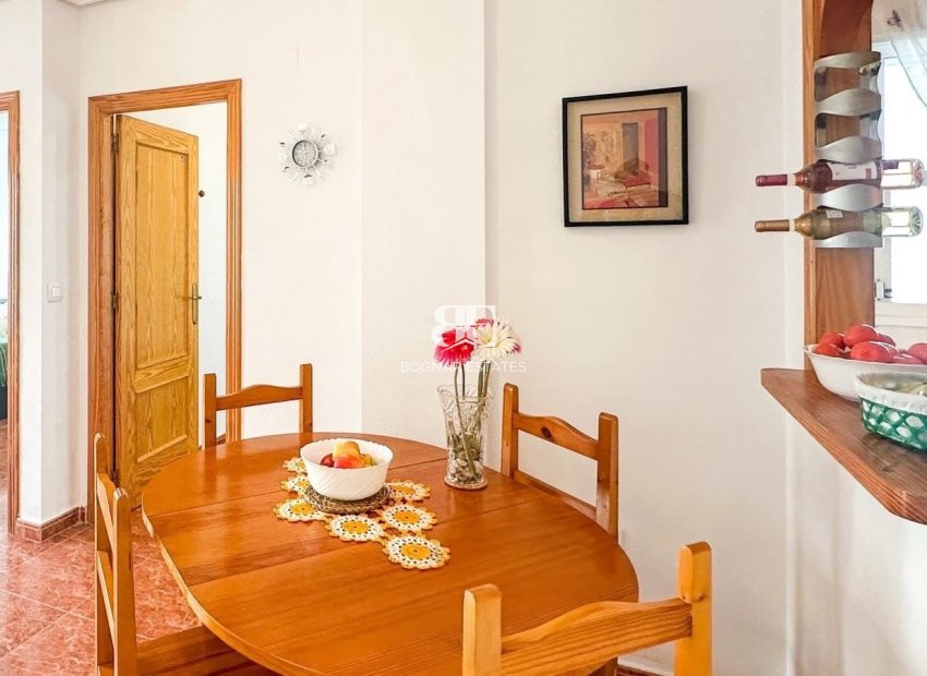 Herverkoop - apartment -
Torrevieja - Center