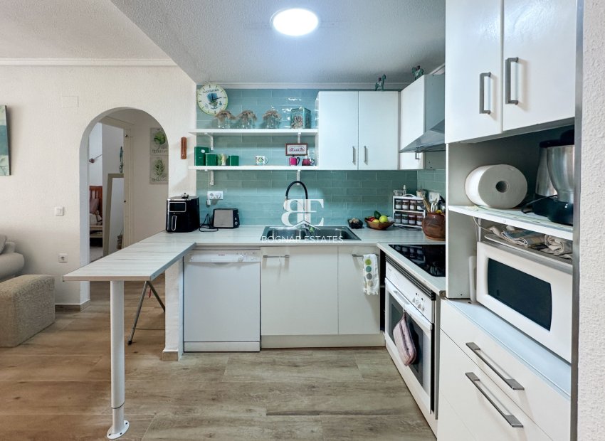 Herverkoop - apartment -
Torrevieja - Center