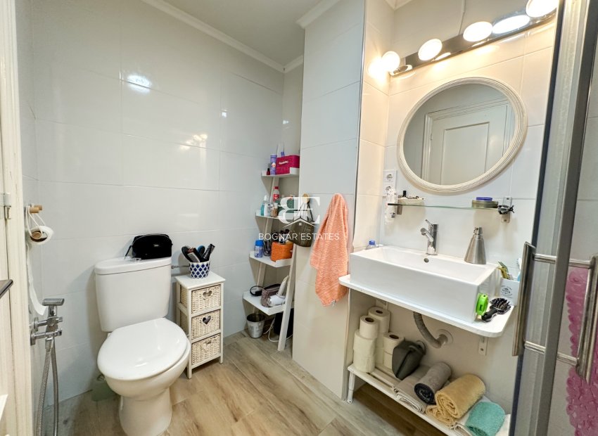 Herverkoop - apartment -
Torrevieja - Center