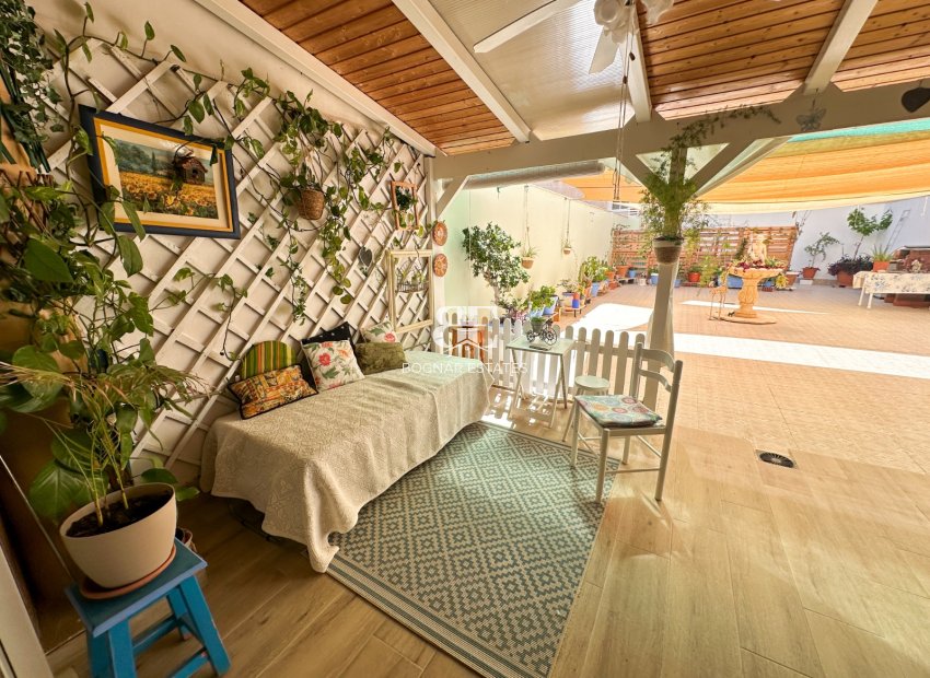 Herverkoop - apartment -
Torrevieja - Center