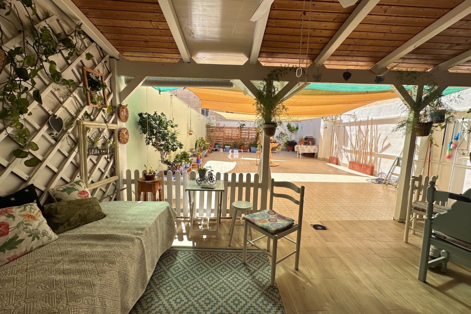 Herverkoop - apartment -
Torrevieja - Center