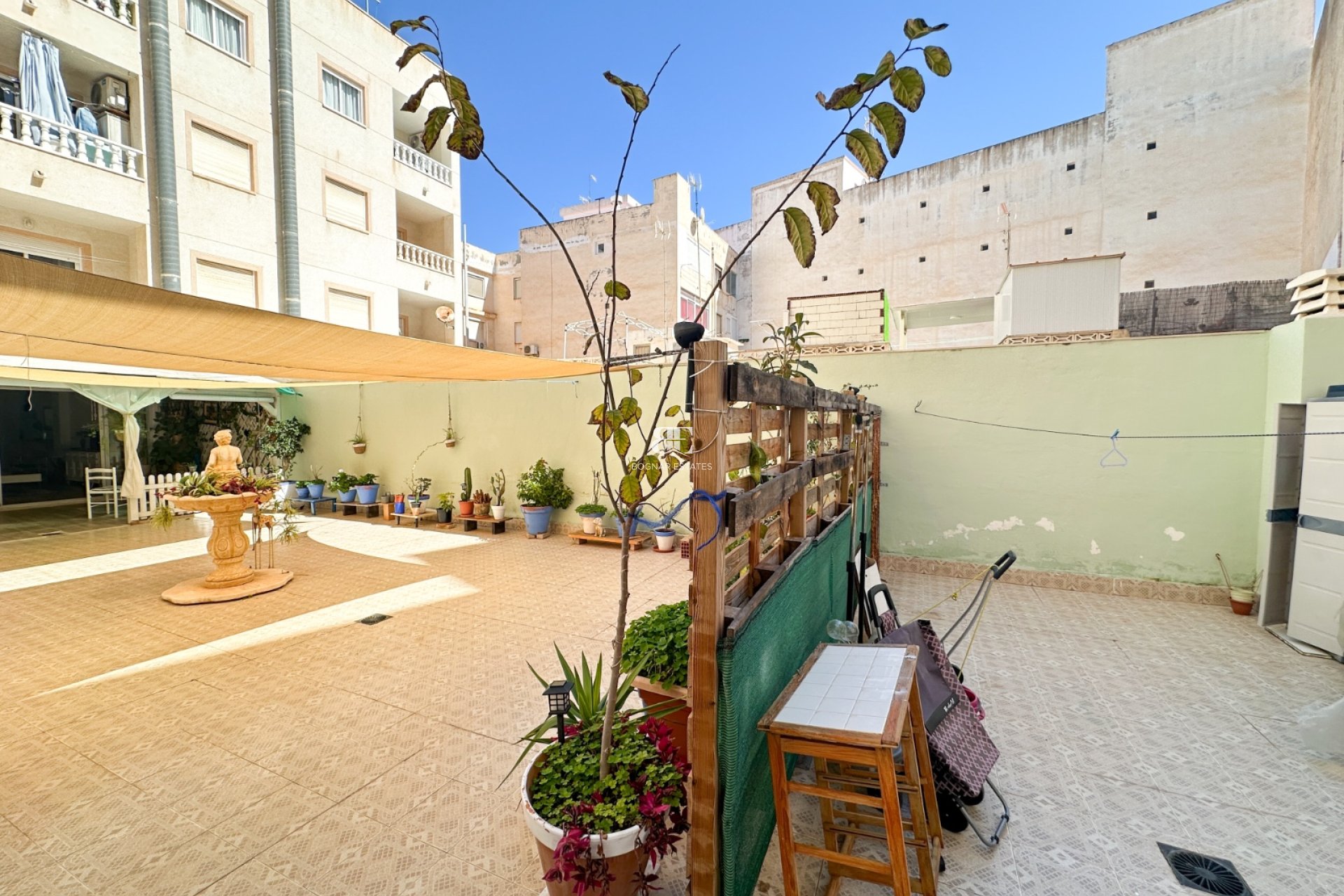 Herverkoop - apartment -
Torrevieja - Center