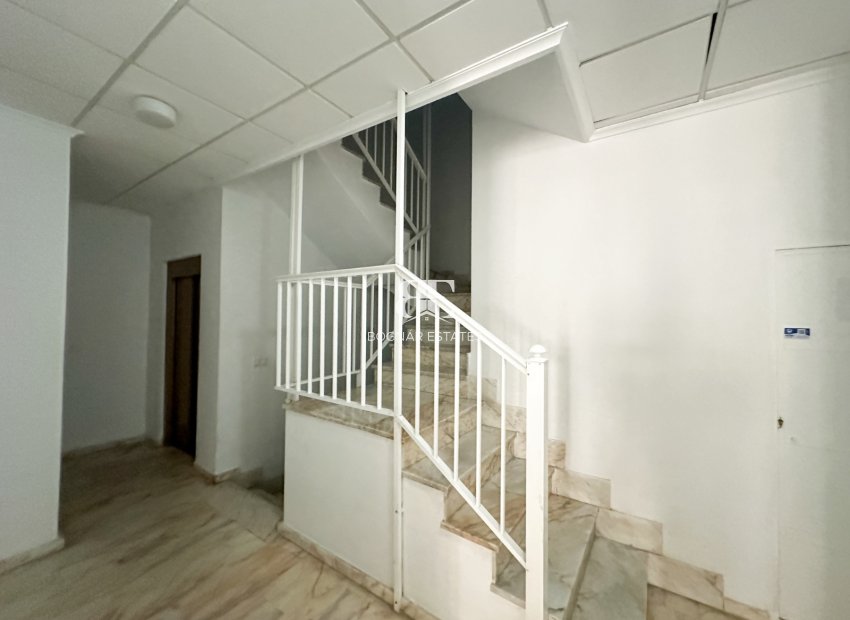 Herverkoop - apartment -
Torrevieja - Center