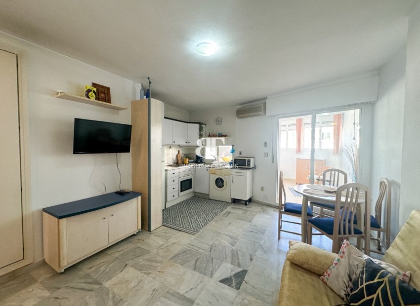 Herverkoop - apartment -
Torrevieja - Center