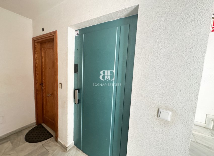 Herverkoop - apartment -
Torrevieja - Center