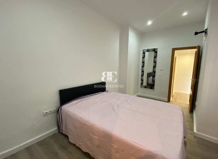 Herverkoop - apartment -
Torrevieja - Center