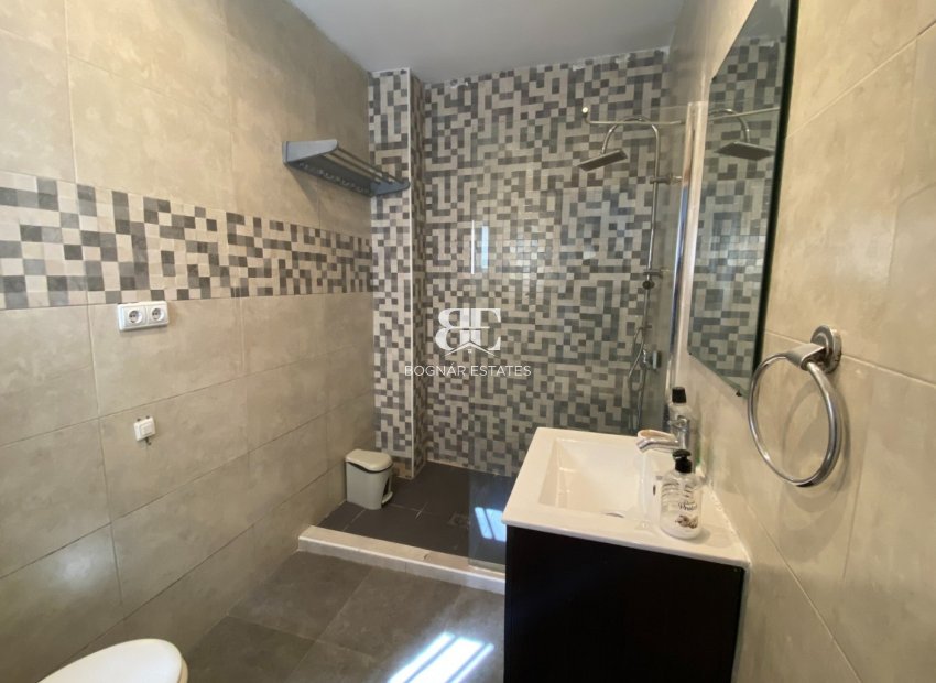 Herverkoop - apartment -
Torrevieja - Center
