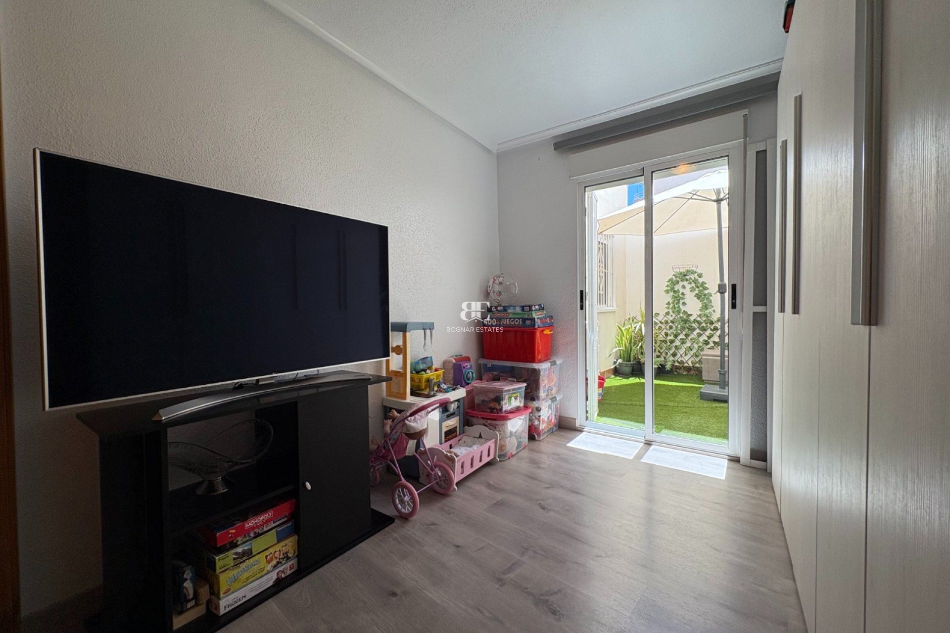 Herverkoop - apartment -
Torrevieja - Center