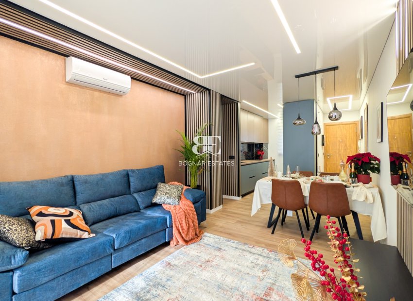 Herverkoop - apartment -
Torrevieja - El Acequión - Los Náufragos