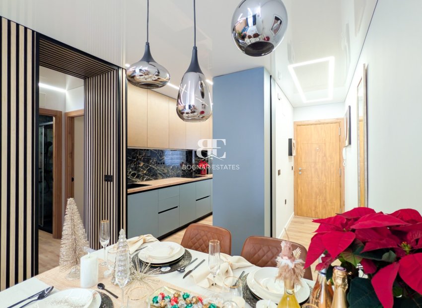 Herverkoop - apartment -
Torrevieja - El Acequión - Los Náufragos