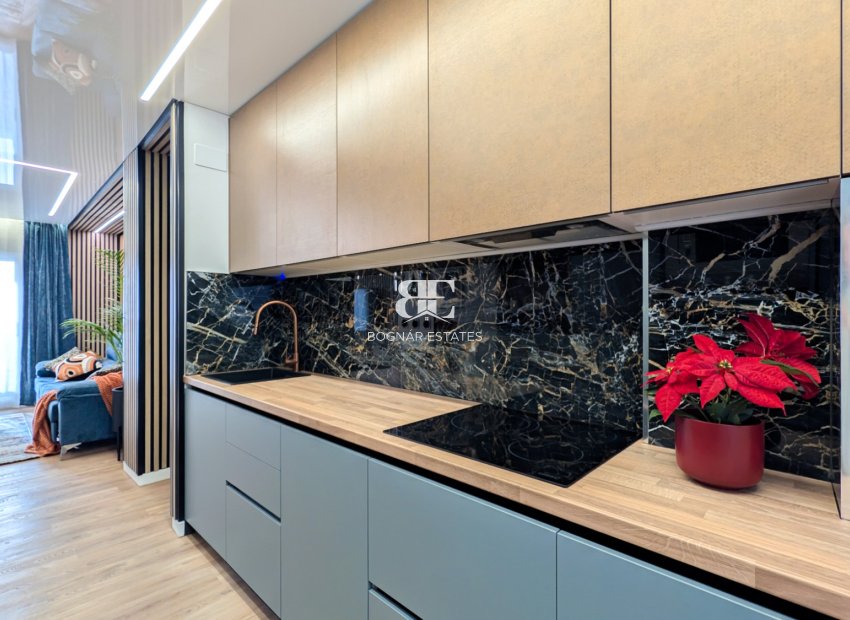 Herverkoop - apartment -
Torrevieja - El Acequión - Los Náufragos