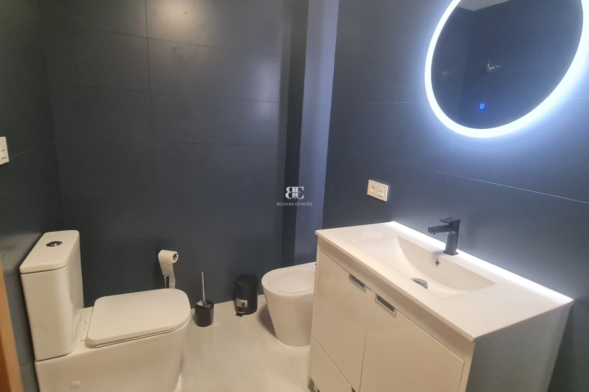 Herverkoop - apartment -
Torrevieja - El Acequión - Los Náufragos