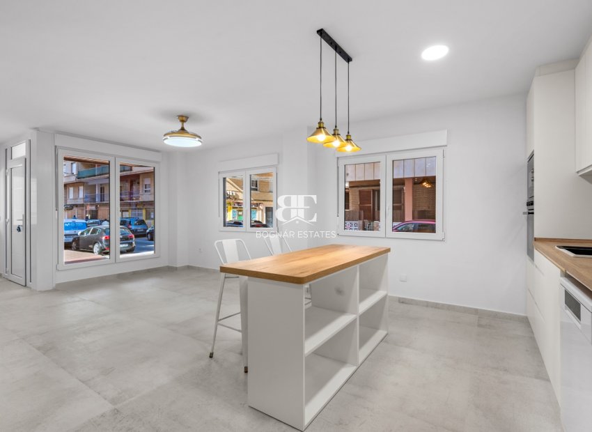 Herverkoop - apartment -
Torrevieja - El Acequión - Los Náufragos