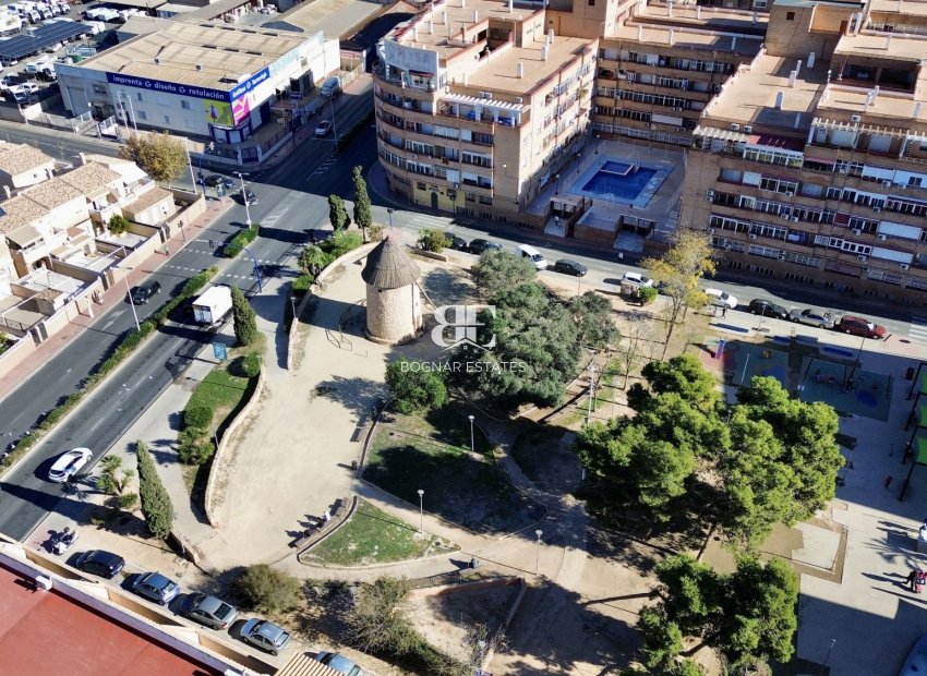 Herverkoop - apartment -
Torrevieja - El Molino