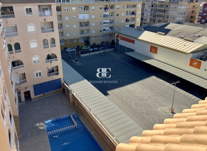 Herverkoop - apartment -
Torrevieja - El Molino
