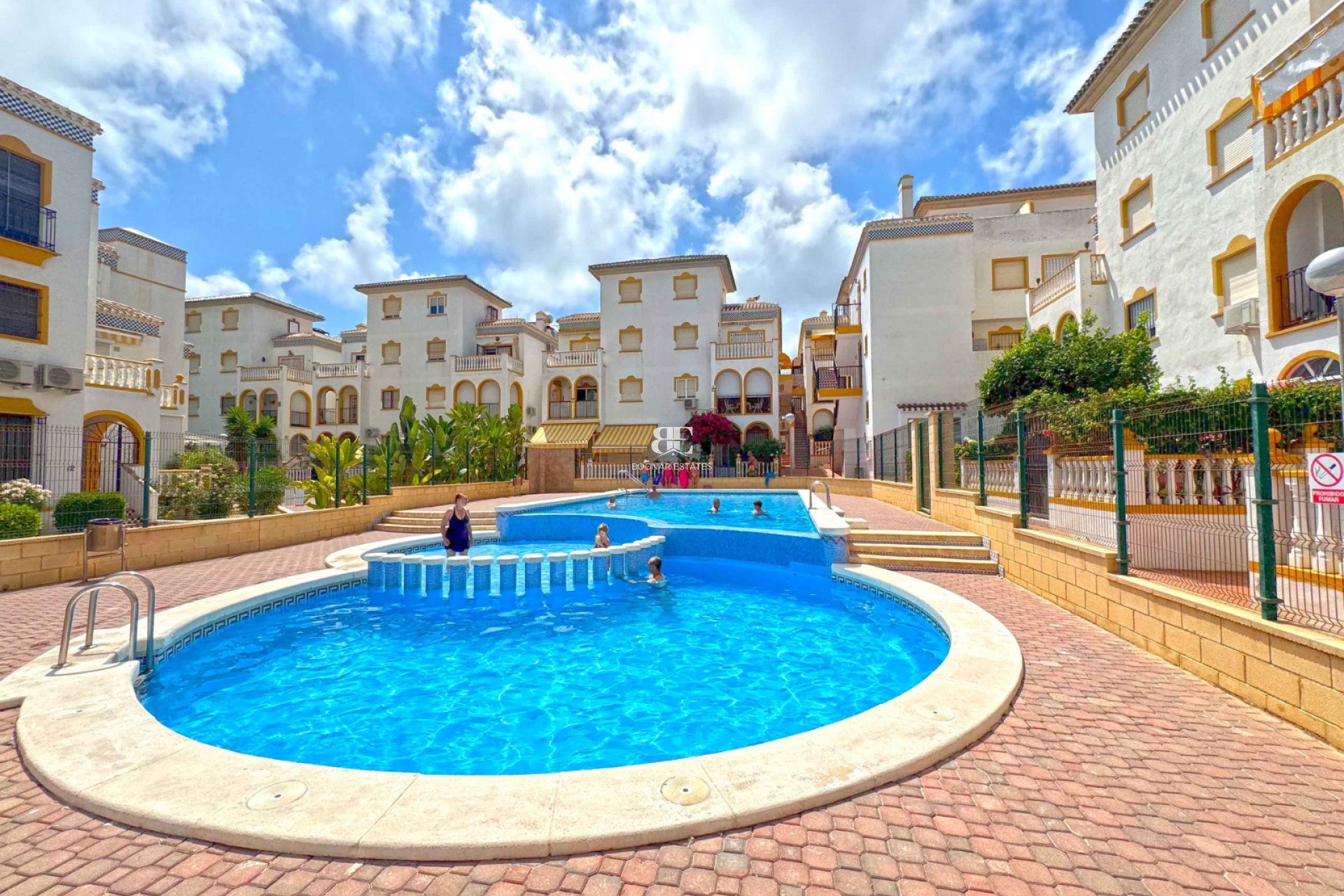 Herverkoop - apartment -
Torrevieja - La Mata