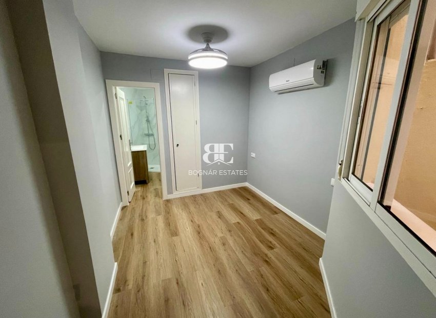 Herverkoop - apartment -
Torrevieja - La Mata