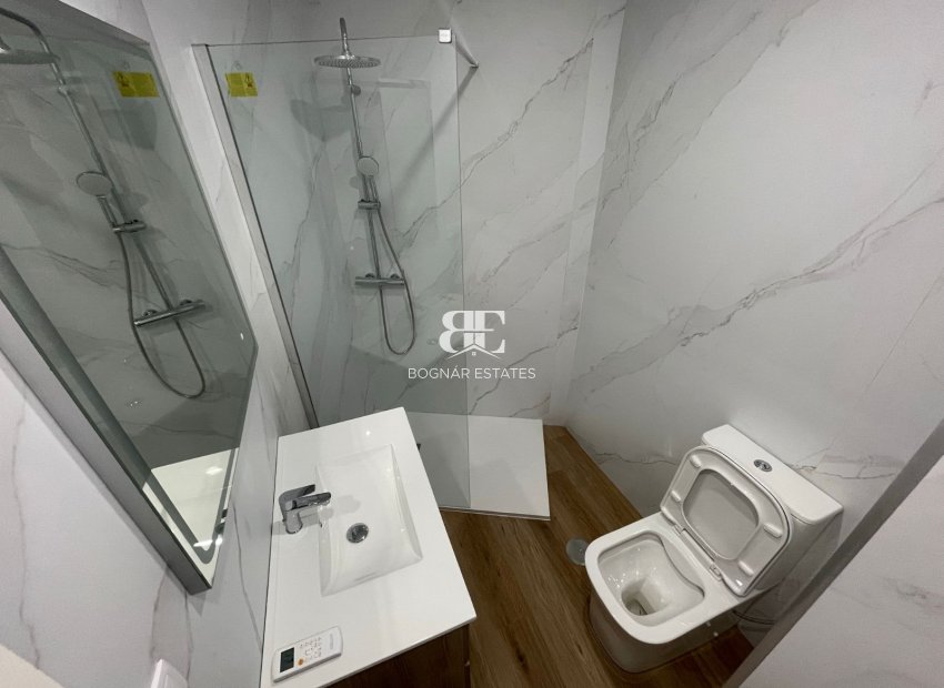 Herverkoop - apartment -
Torrevieja - La Mata