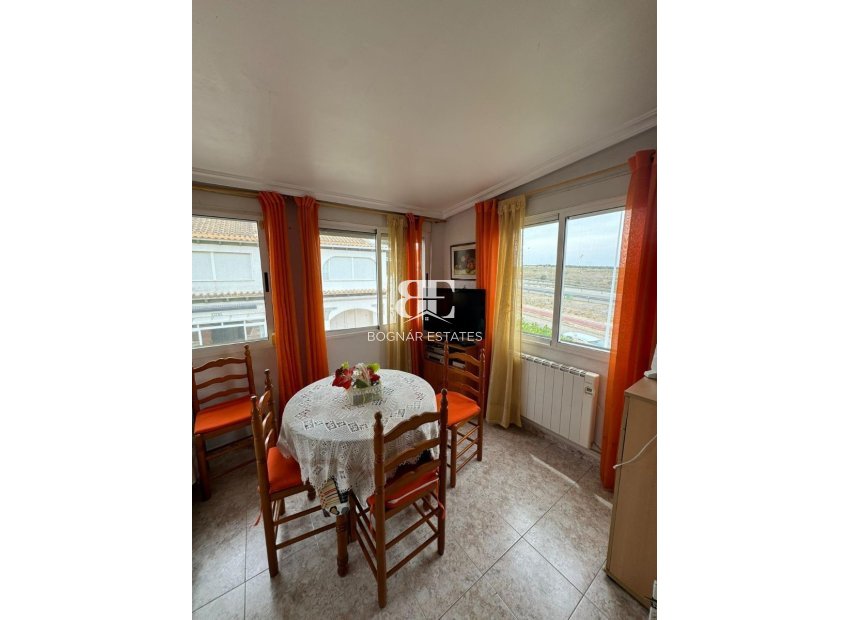 Herverkoop - apartment -
Torrevieja - La Mata