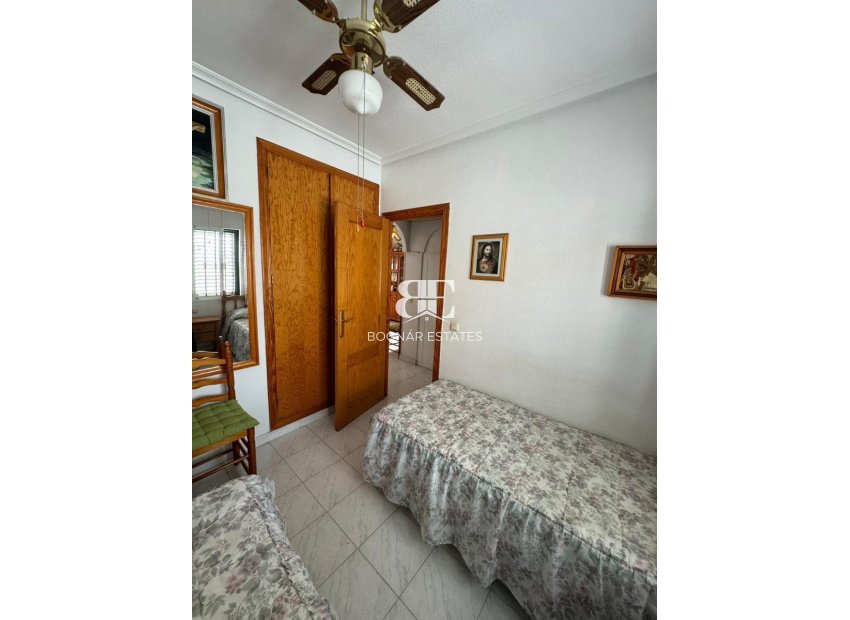 Herverkoop - apartment -
Torrevieja - La Mata