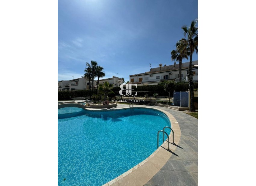 Herverkoop - apartment -
Torrevieja - La Mata