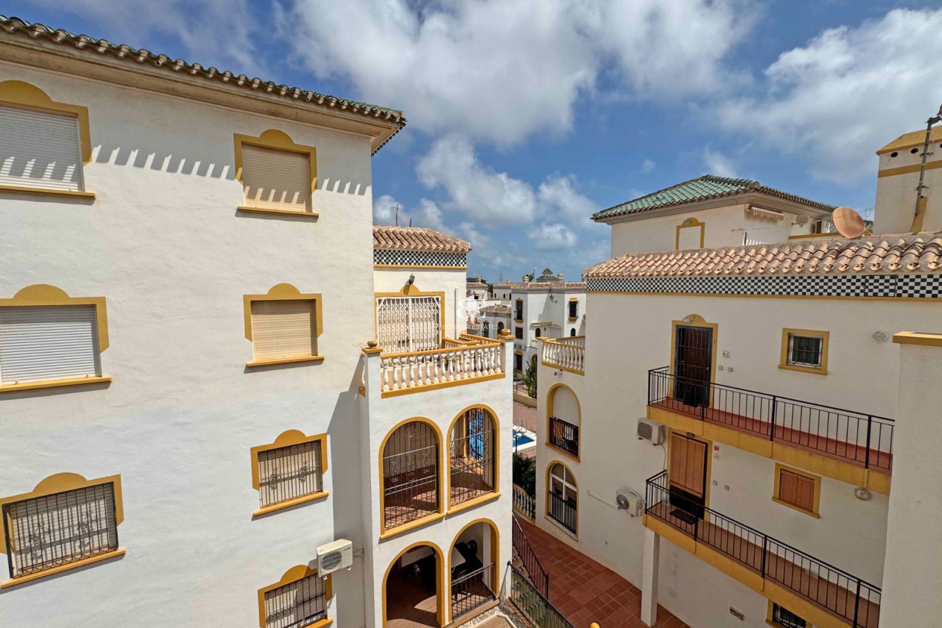 Herverkoop - apartment -
Torrevieja - La Mata