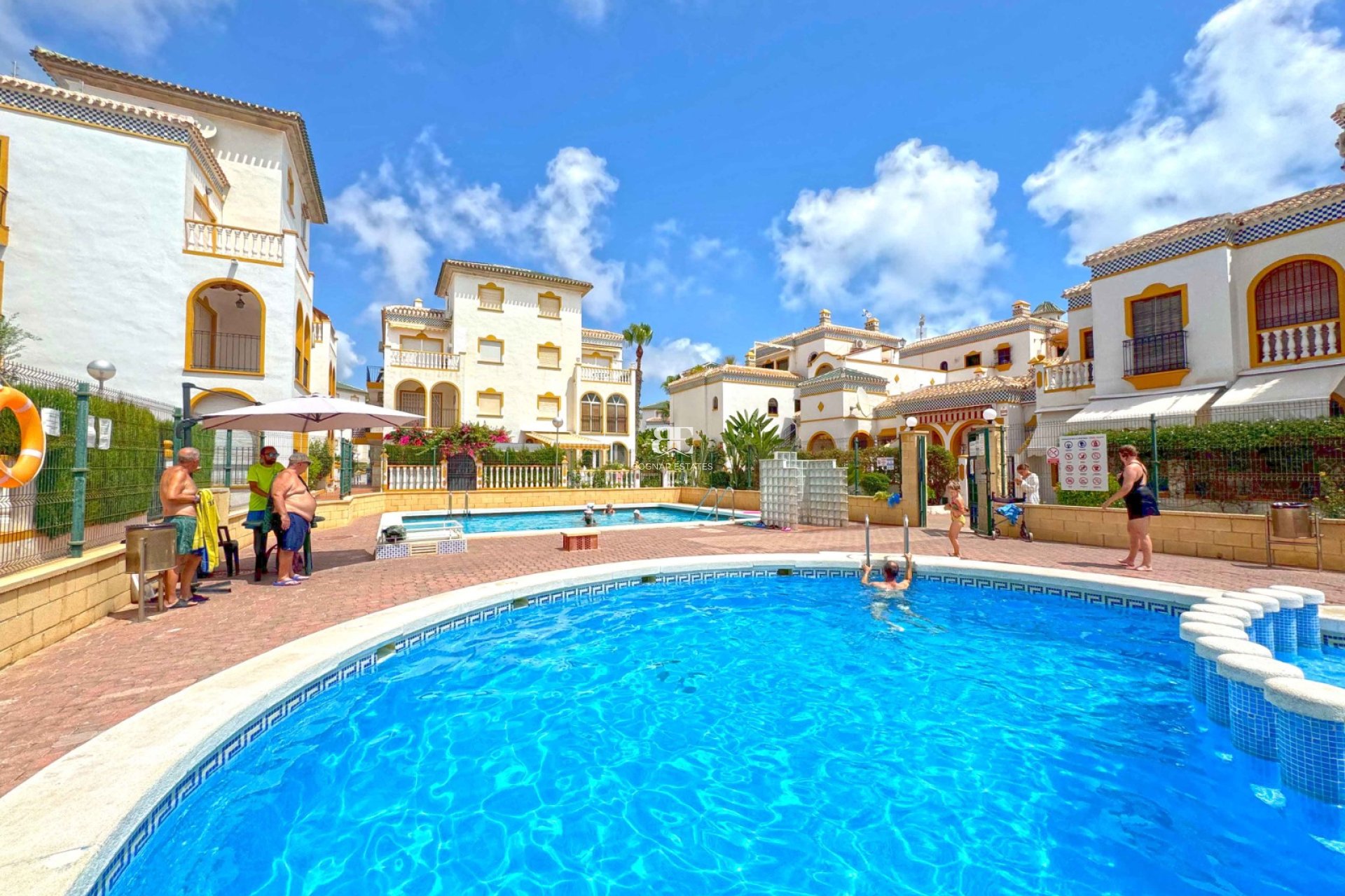 Herverkoop - apartment -
Torrevieja - La Mata