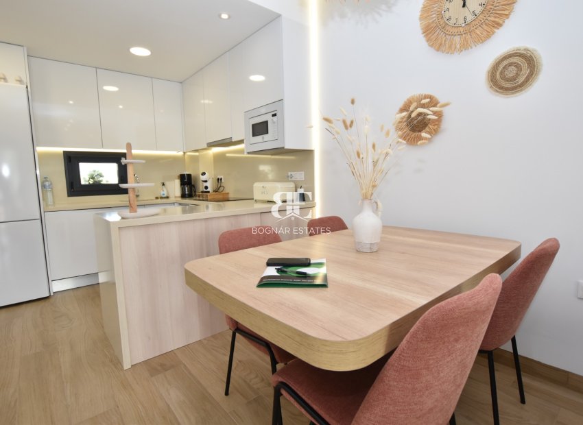 Herverkoop - apartment -
Torrevieja - Los Balcones